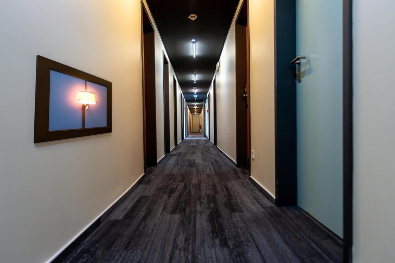 Hotel Duesseldorfer Hof 美因河畔法兰克福 外观 照片